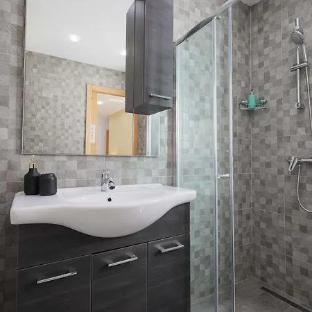 Spacious & Quietly Located 2bd Penthouse With Large Terrace & Distant Sea Views