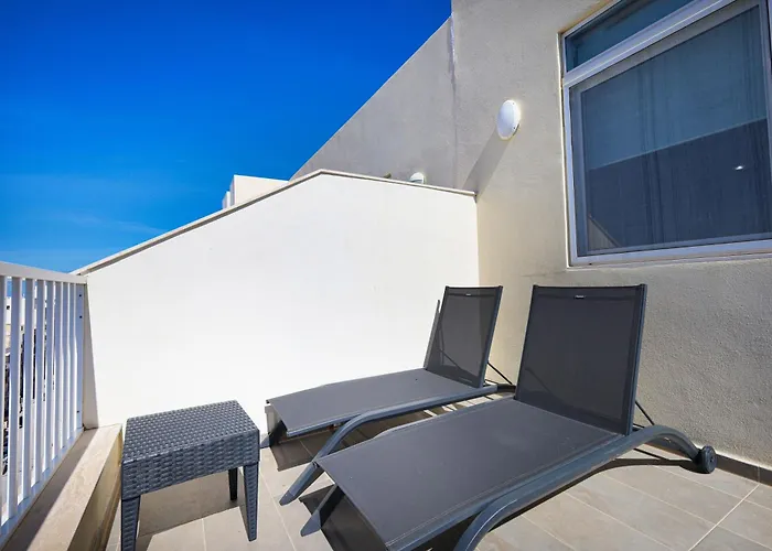 Spacious & Quietly Located 2bd Penthouse With Large Terrace & Distant Sea Views St. Paul's Bay